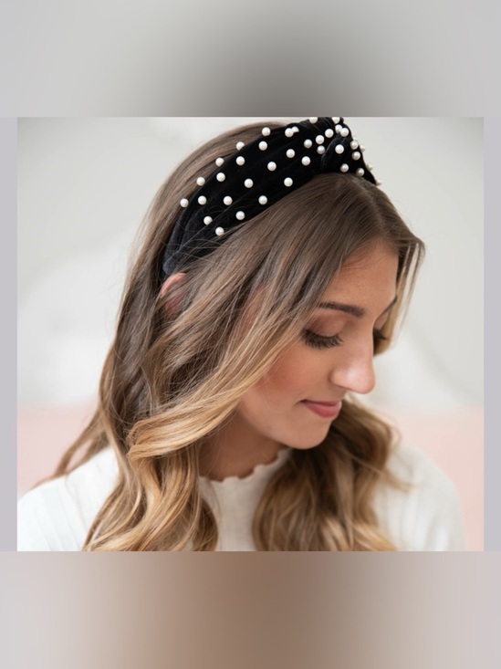 Red Dress Boutique Accessories - 🎀 PICK 5/$25 🎀 Velvet Pearl Knot Headband ✨
